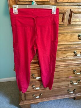 Zyia Red Active Drawstring Capri Pants